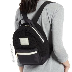 11Β½x10x5 β¬οΈ Herschel Fleece Mini Nova Backpack